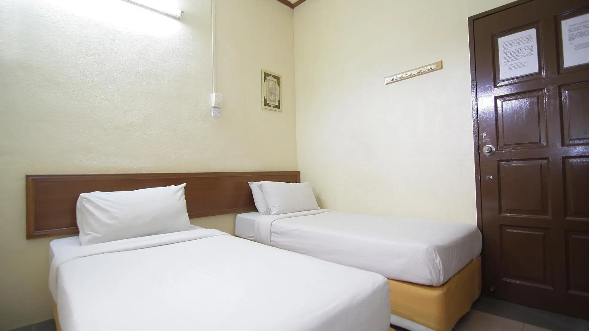 Anggerik Lodging George Town Locanda